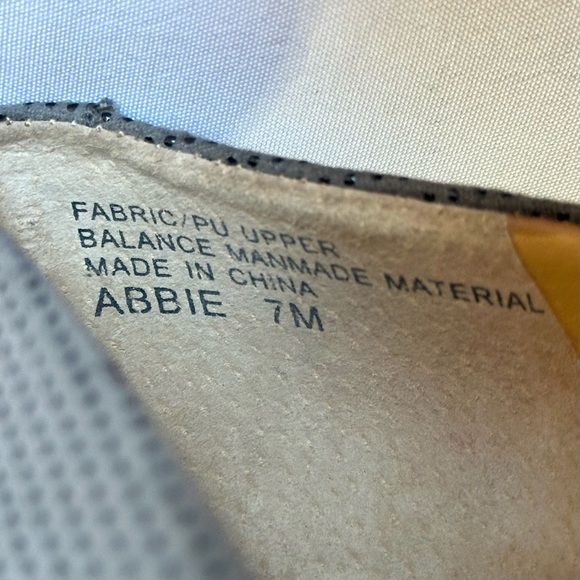 AUDREY BROOKE Womens Heels Abbie Embossed Gray Black Polka Dot 3.5” Heel Size 7 - Picture 14 of 16